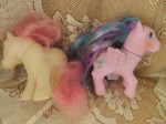 2 my little ponies beige pink b